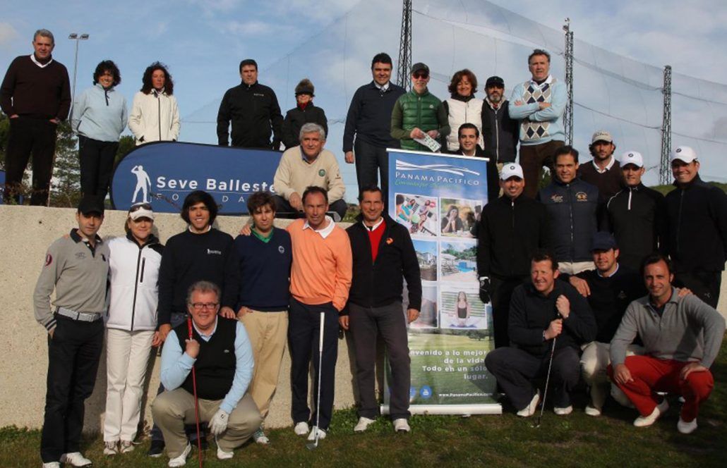 Participantes del torneo del Deasfio Fundacion Seve Ballesteros rinde homenaje a Seve Ballesteros